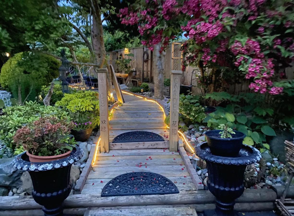 Xanadu 世外桃源 Villa Tsawwassen Esterno foto