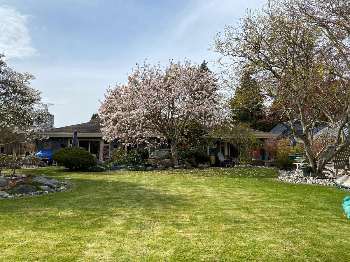 Xanadu 世外桃源 Villa Tsawwassen Esterno foto